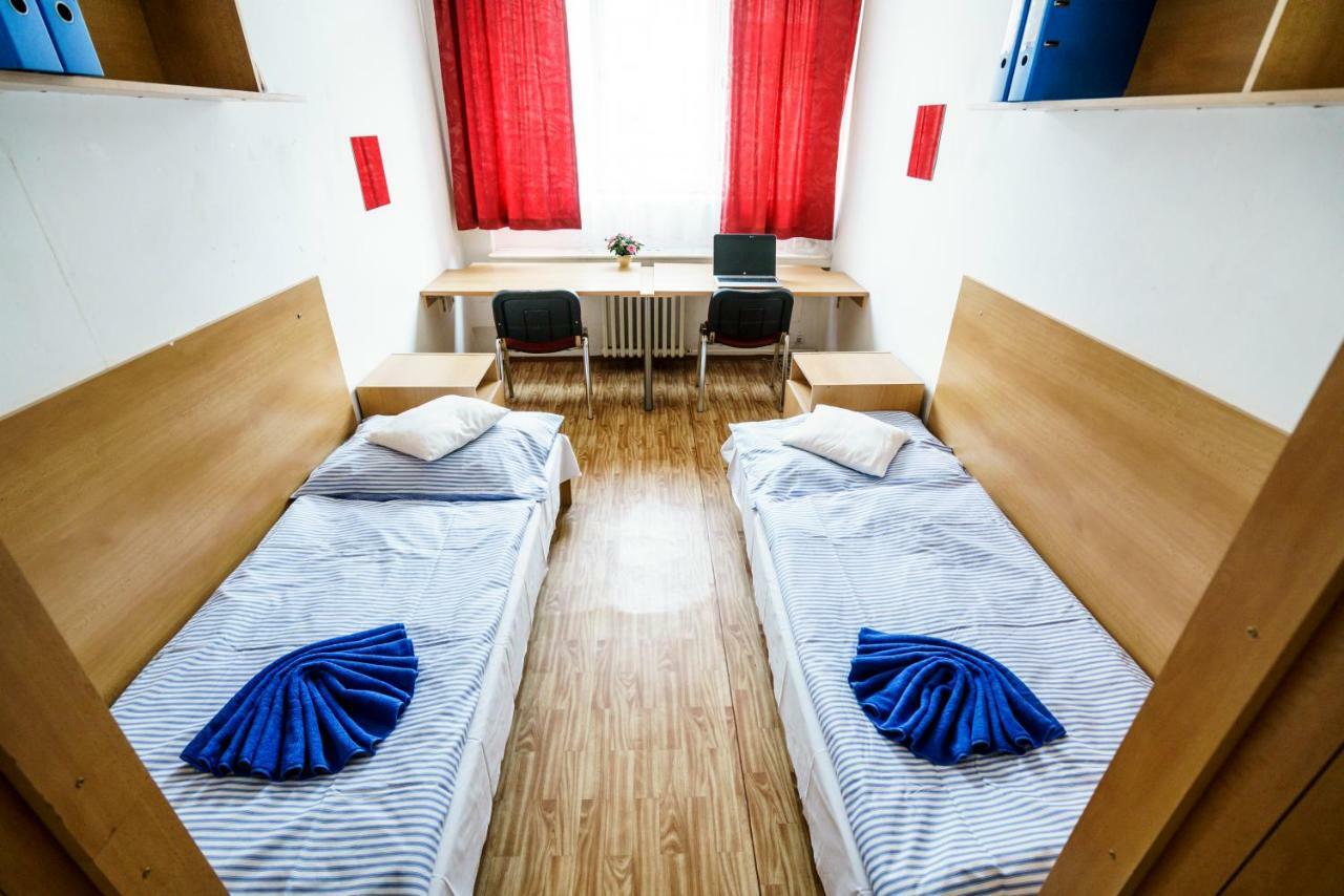 Hostel Sinkule Praag Buitenkant foto